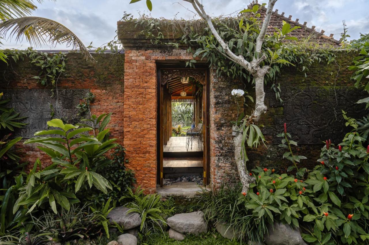 Airsania Ubud Antique Villas Exterior photo