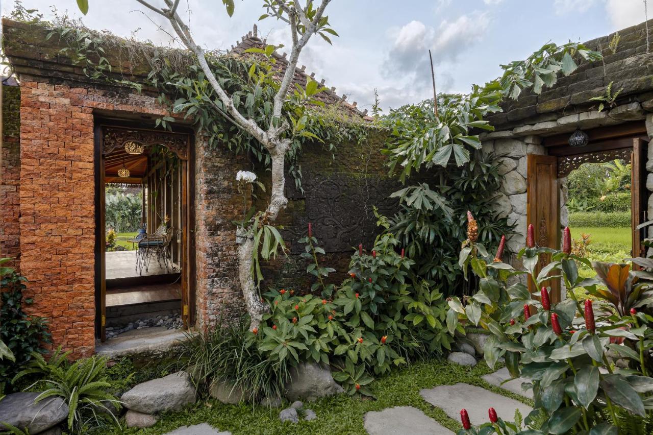 Airsania Ubud Antique Villas Exterior photo
